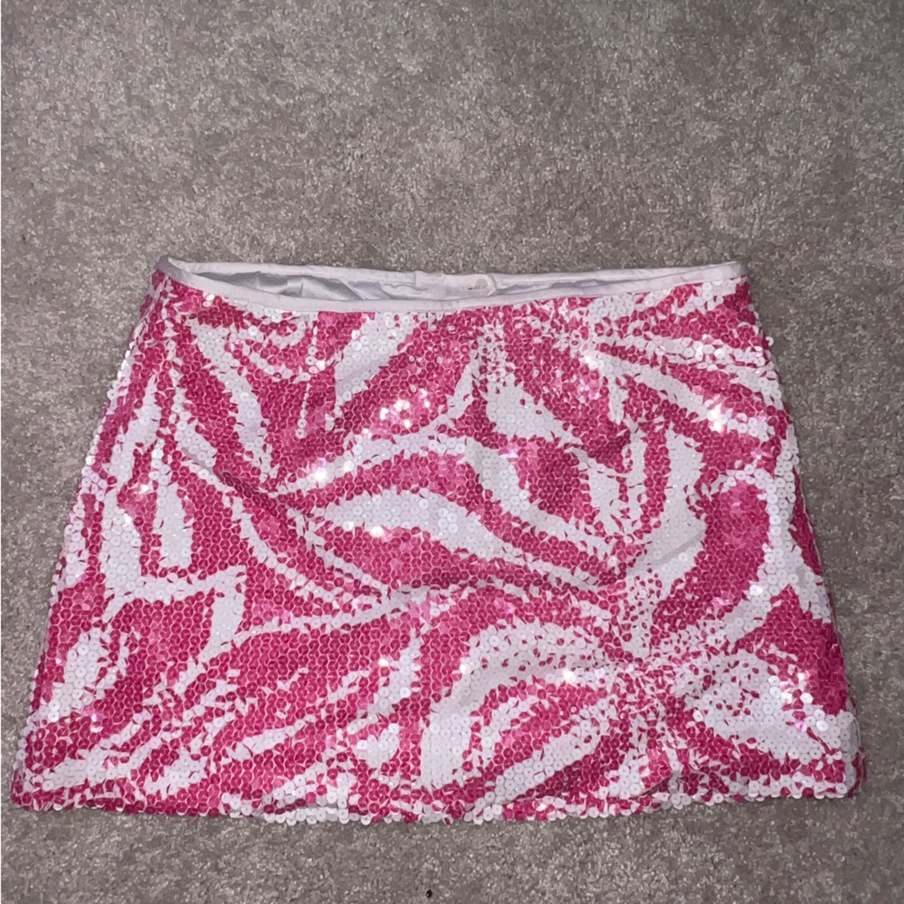 Lilly Pulitzer pink sequence mini skirt size 6